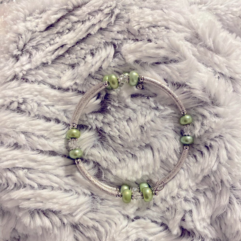 Sweetpea Bracelet/ silver and green